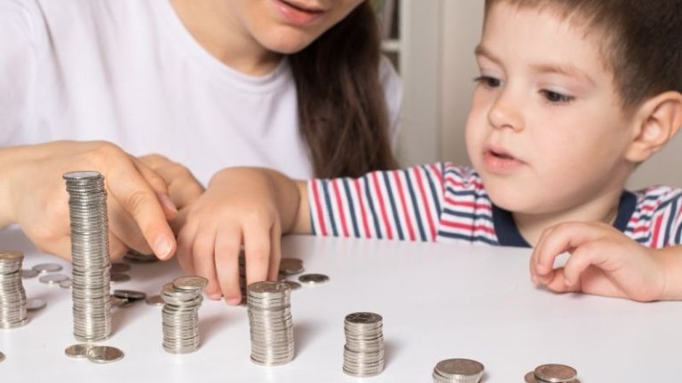 Cómo donar dinero a un hijo sin pagar impuestos